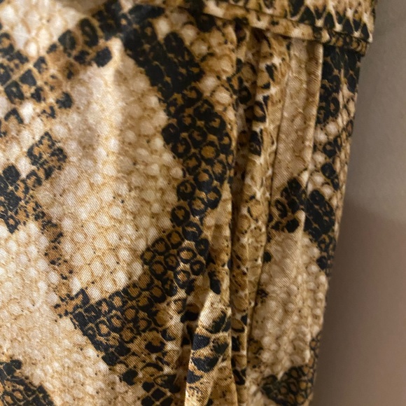 Snake print jumpsuit - Picture 5 of 8
